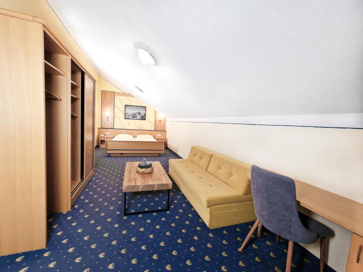 Hotel Laerchenhof Kaunertal Extérieur photo