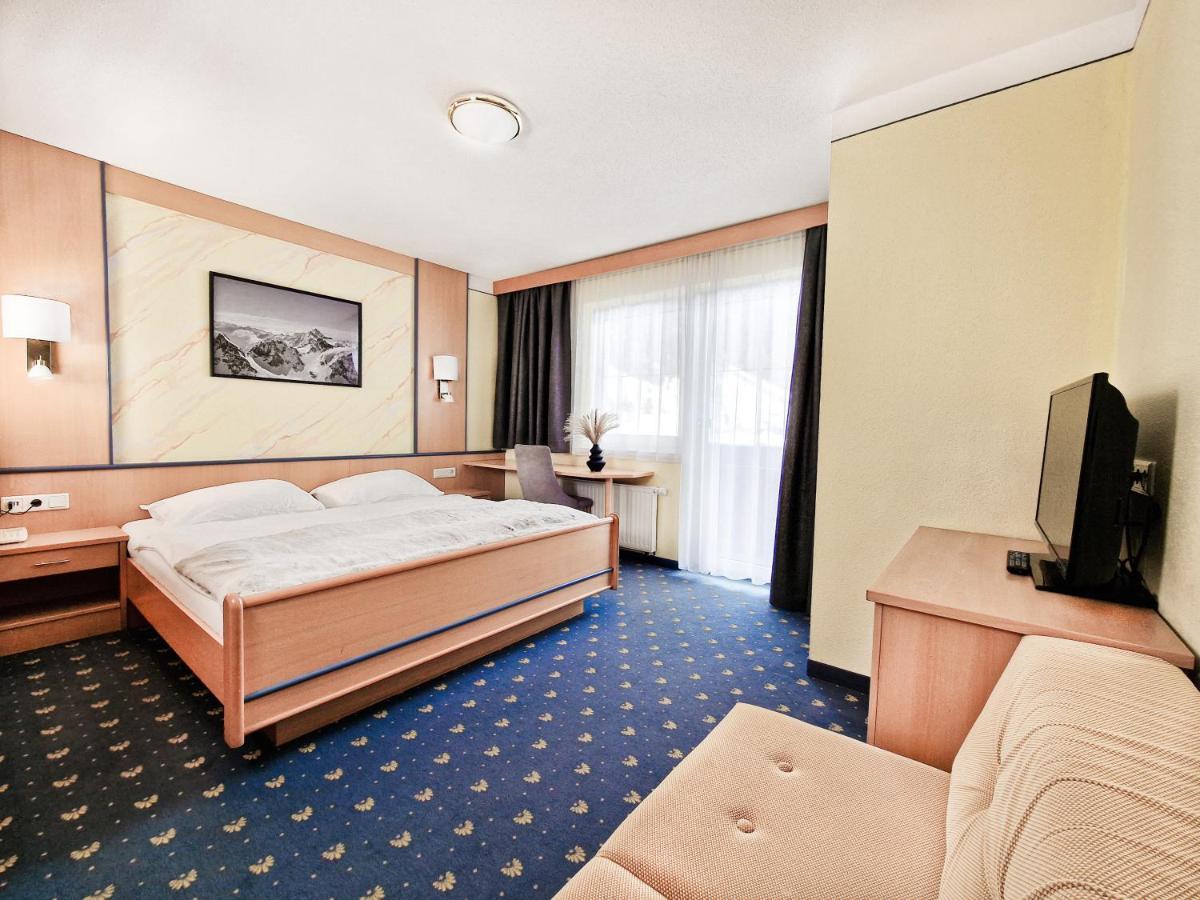 Hotel Laerchenhof Kaunertal Extérieur photo