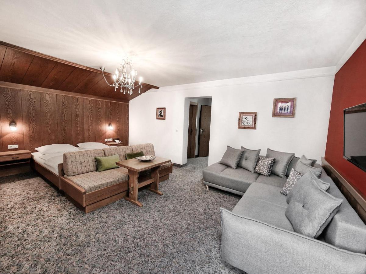 Hotel Laerchenhof Kaunertal Extérieur photo