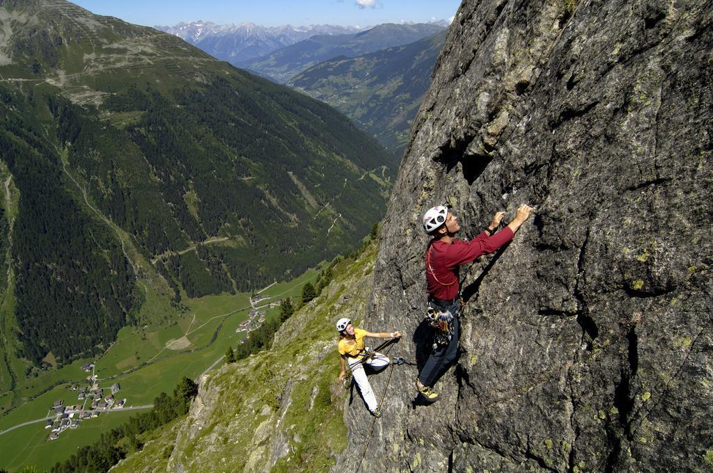 Hotel Laerchenhof Kaunertal Extérieur photo
