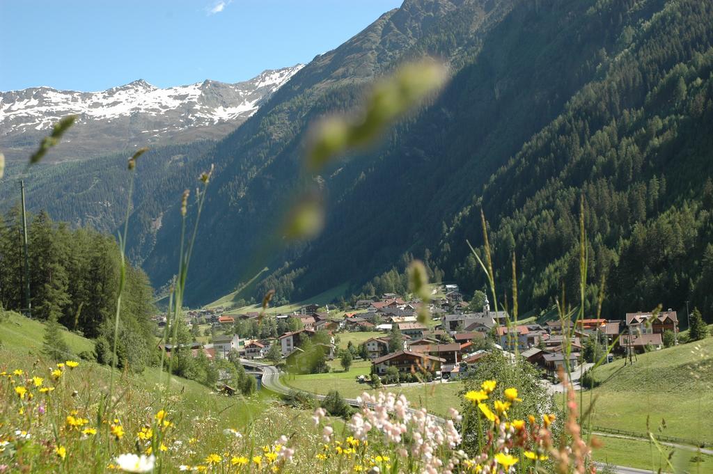 Hotel Laerchenhof Kaunertal Extérieur photo